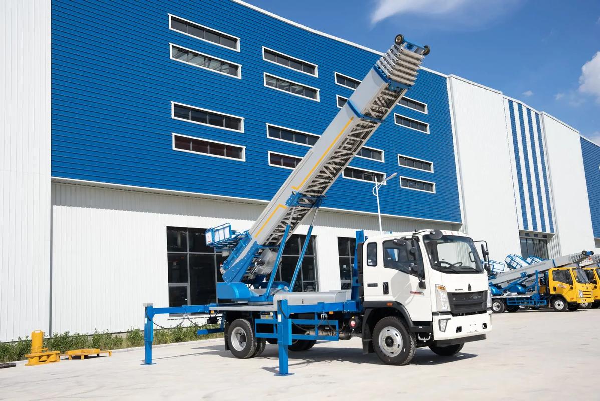 定兴县小型云梯车上料车租赁多少钱