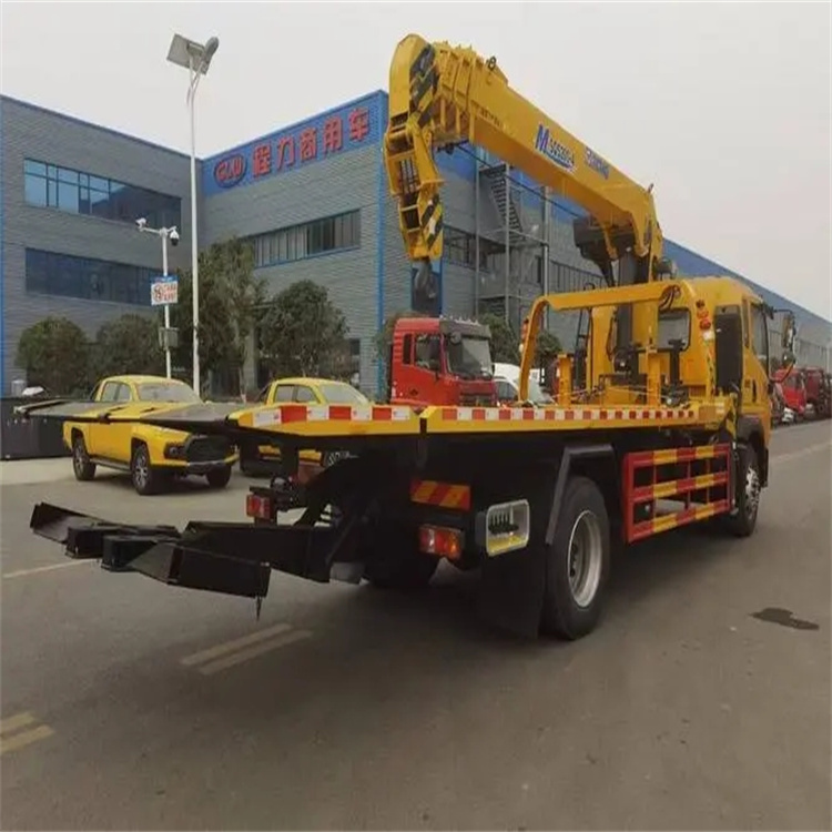 定兴县附近小随车吊出租电话，轻松解决搬运烦恼